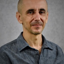 Mihai Surdeanu Headshot